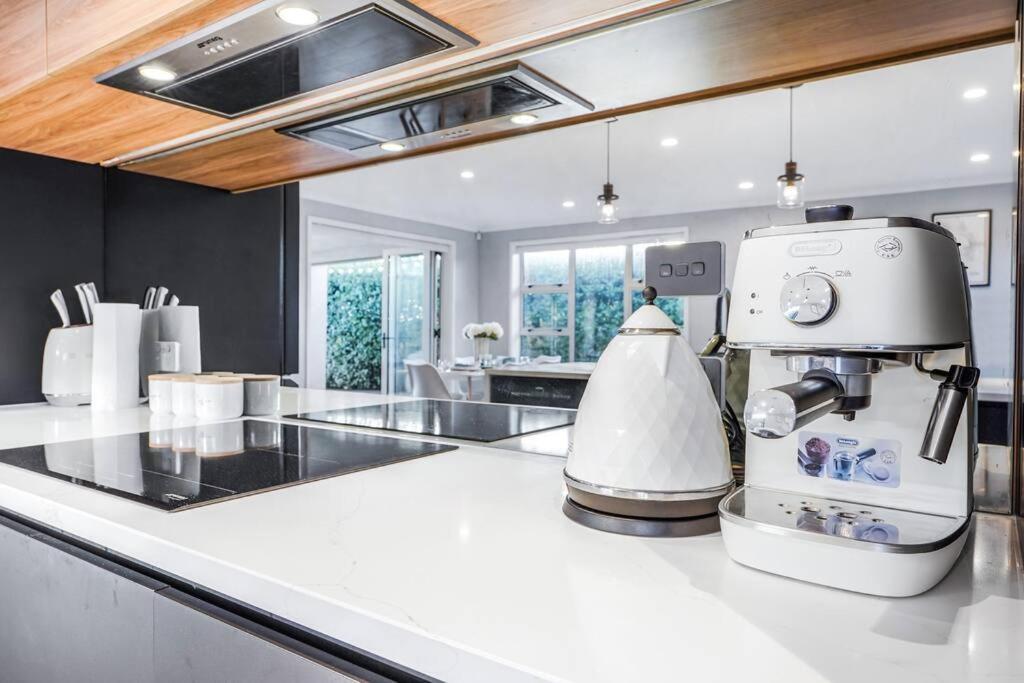 Stylish Warm House In North Hamilton Villa Bagian luar foto